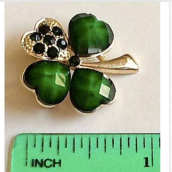 Green Shamrock Pin Brooch Crystal St. Patricks Day Irish Celtic Gold Plated - Picture 8 of 8